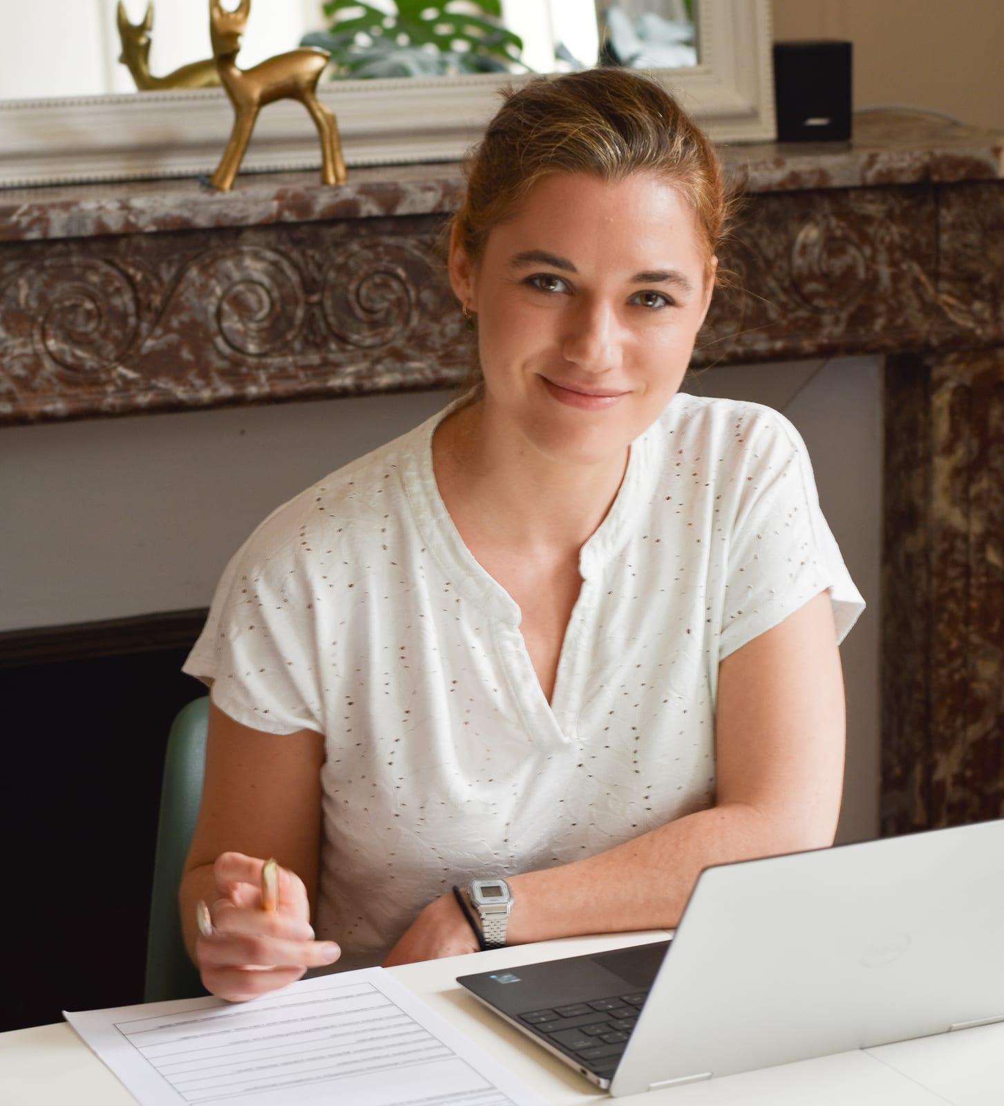 Manon Meerschaut lors d'une consultation individuelle en entreprise